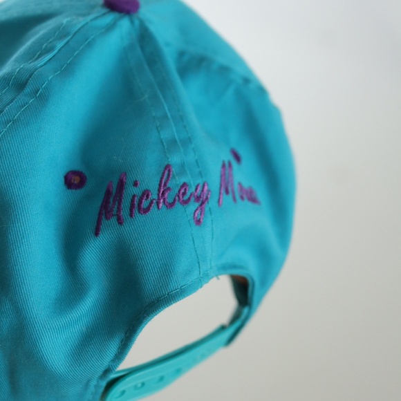Vintage 90s Disney Mickey Mouse Snapback Purple & Green Baseball Cap / Adult Fre - Picture 3 of 6